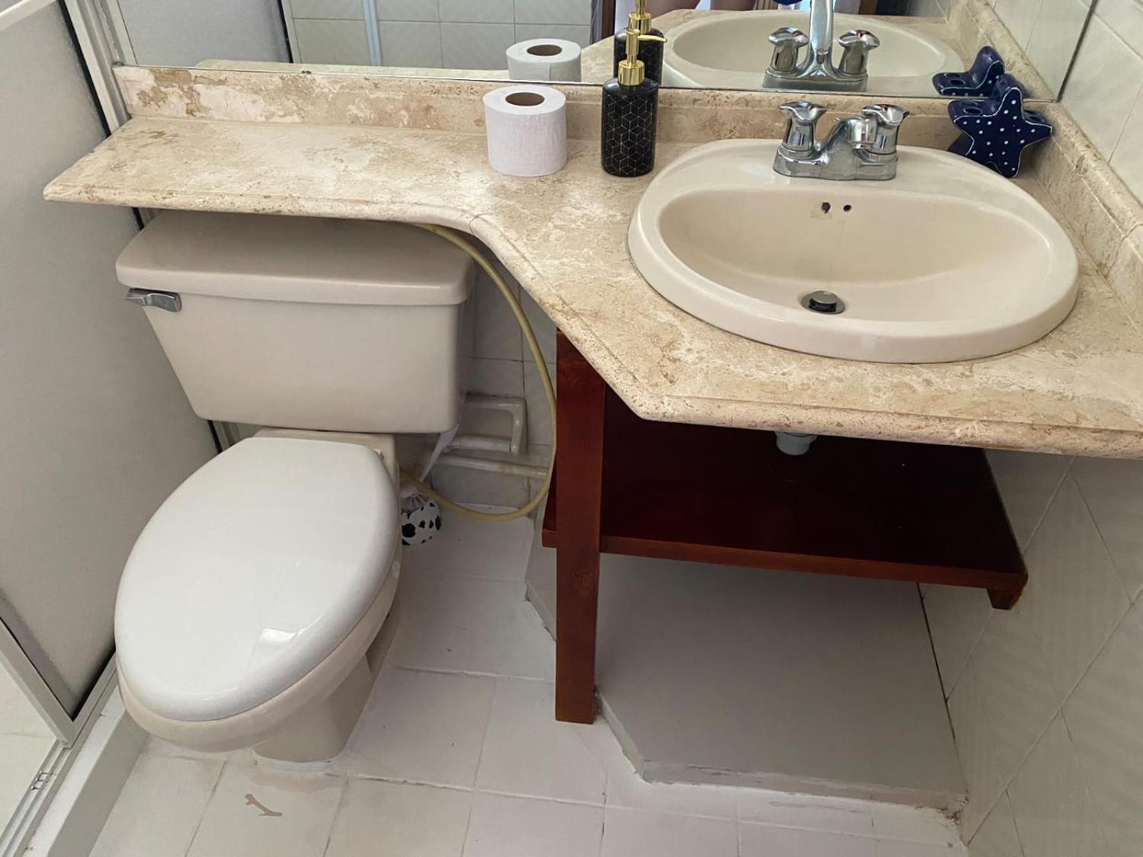 Doble Bano Privado Cerca Al Mar Y Bahia Séjour chez l'habitant *