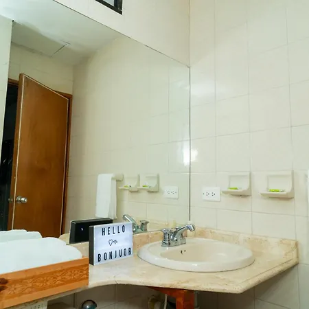 Habitacion Doble Bano Privado Cerca Al Mar Y Bahia Cartagena Exterior foto